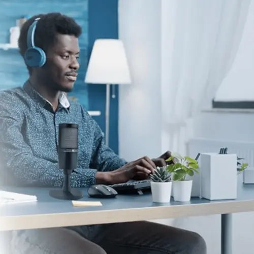 Emerson USB Gaming et Streaming Microphone avec Éclairage RVB avec zenvirotech.ca